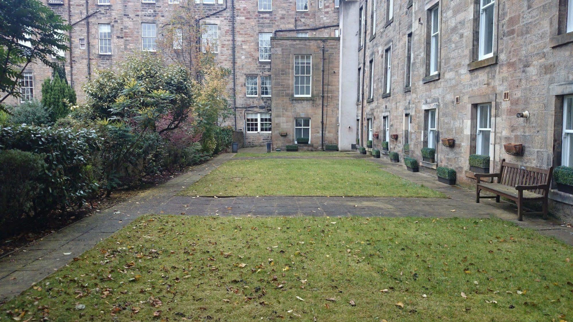 Fountain Court Apartments - Royal Garden EDI Eksteriør bilde